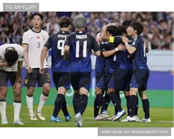 协防默契补位阻断推进线路：团队协同的全局战术